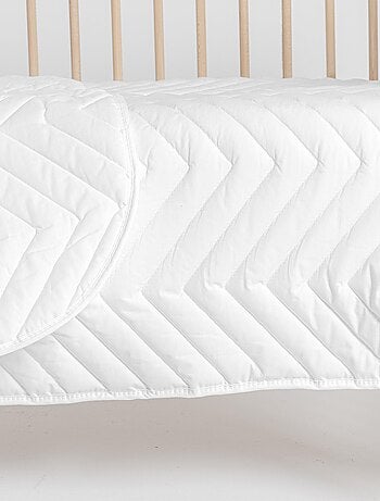 Sprei Arista "Happyfriday