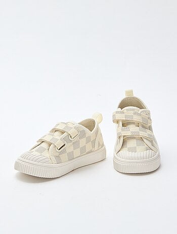 Stoffen sneakers met dambordprint