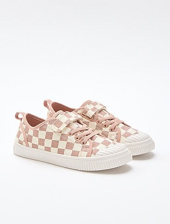 Stoffen sneakers met dambordprint