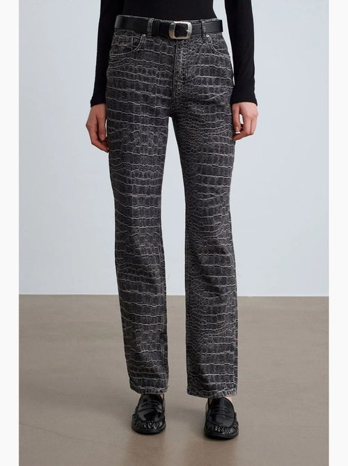 Straight jeans met hoge taille en structuur dilvin - Kiabi Straight jeans met hoge taille en structuur dilvin - Kiabi