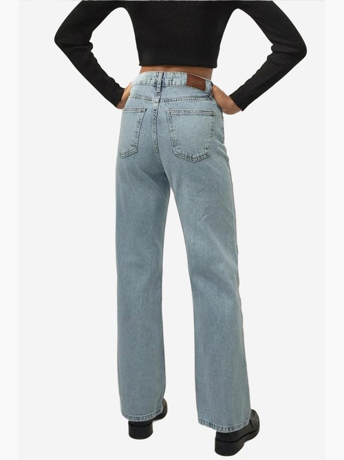 Straight leg denim jeans hiccup - Kiabi Straight leg denim jeans hiccup - Kiabi