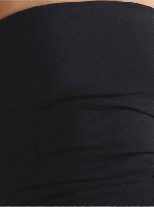 Strapless bodycon midi-jurk met split dilvin - Kiabi Strapless bodycon midi-jurk met split dilvin - Kiabi