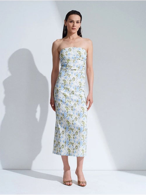 Straploze midi bodyconjurk met bloemenprint dilvin - Kiabi Straploze midi bodyconjurk met bloemenprint dilvin - Kiabi