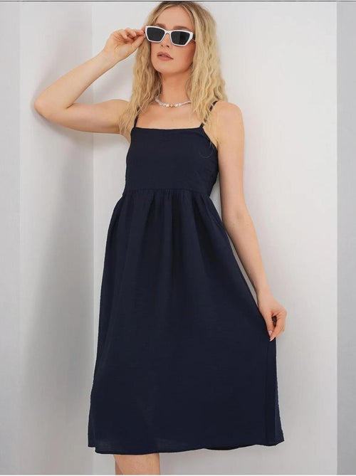 Strappy ayrobin-jurk bdart - Kiabi Strappy ayrobin-jurk bdart - Kiabi