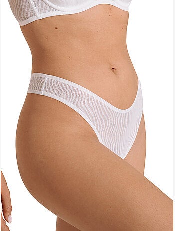String échancré nikki