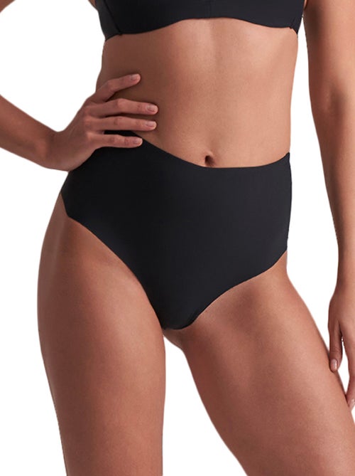 String hauteur moyenne à dos bas shapewear - Kiabi String hauteur moyenne à dos bas shapewear - Kiabi