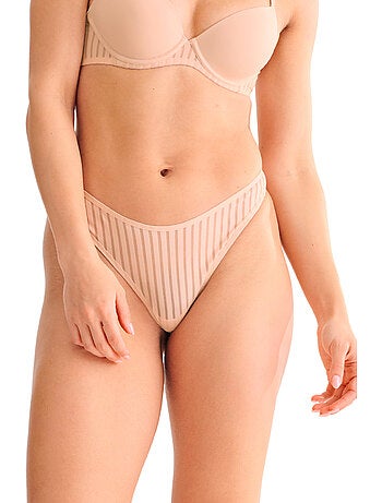 String tia