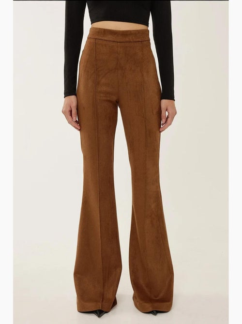 Suède broek met hoge taille en wijde pijpen en plooien hiccup - Kiabi Suède broek met hoge taille en wijde pijpen en plooien hiccup - Kiabi