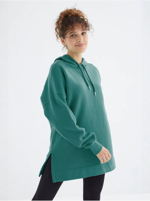 Sweat à capuche oversize avec poche tommy - Kiabi Sweat à capuche oversize avec poche tommy - Kiabi