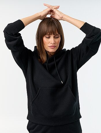 Sweat à capuche uni avec poche kangourou
