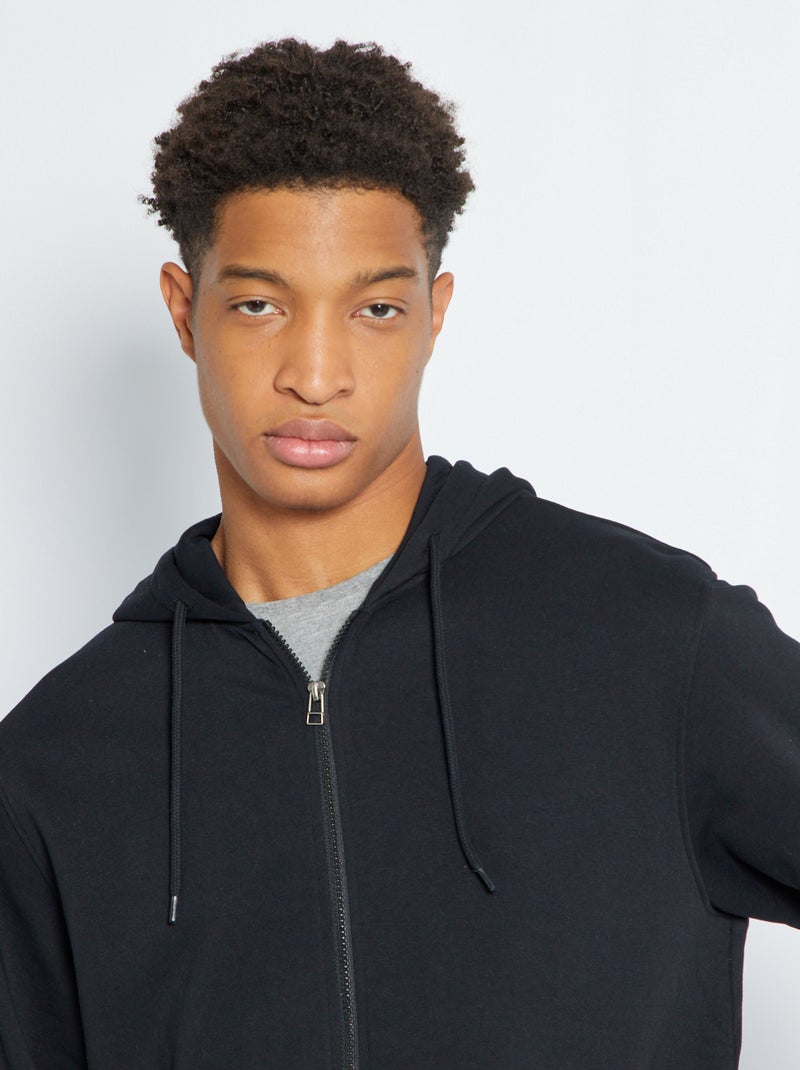 Sweat à capuche zippé +1m90 noir - Kiabi