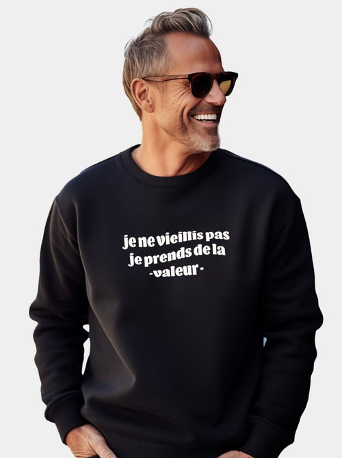Sweat Homme - JE NE VIEILLIS PAS JE PRENDS DE LA VALEUR BLEU - Kiabi Sweat Homme - JE NE VIEILLIS PAS JE PRENDS DE LA VALEUR BLEU - Kiabi