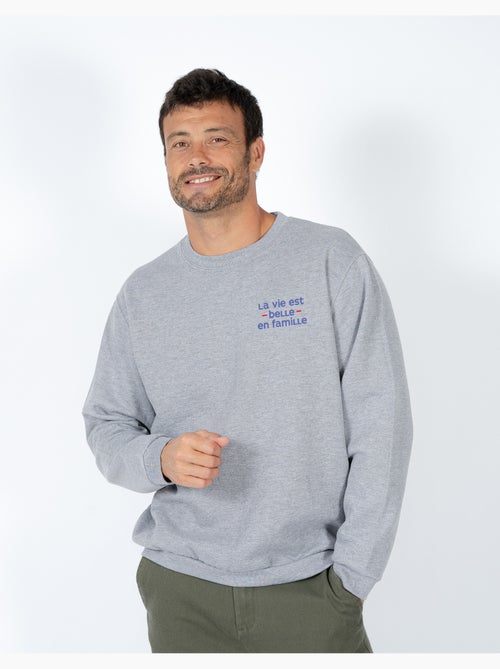 Sweat Homme - LA VIE EST BELLE EN FAMILLE COEUR - Kiabi Sweat Homme - LA VIE EST BELLE EN FAMILLE COEUR - Kiabi