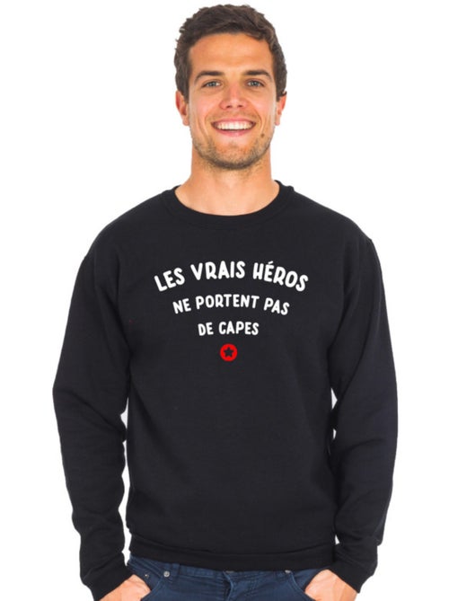 Sweat Homme - LES VRAIS HEROS NE PORTENT PAS DE CAPES - Kiabi Sweat Homme - LES VRAIS HEROS NE PORTENT PAS DE CAPES - Kiabi