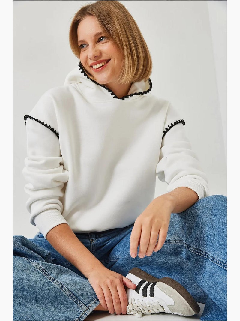 Sweat-shirt à capuche avec détails en dentelle lucci Blanc - Kiabi