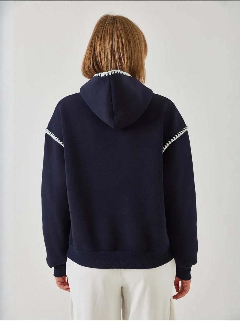 Sweat-shirt à capuche avec détails en dentelle lucci Bleu marine - Kiabi