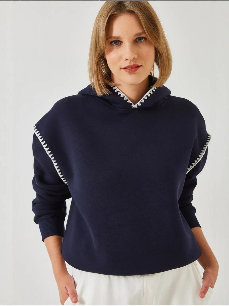 Sweat-shirt à capuche avec détails en dentelle lucci Bleu marine - Kiabi