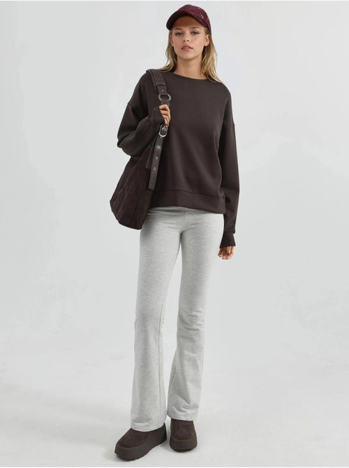 Sweat-shirt à col rond coupe décontractée busem - Kiabi Sweat-shirt à col rond coupe décontractée busem - Kiabi