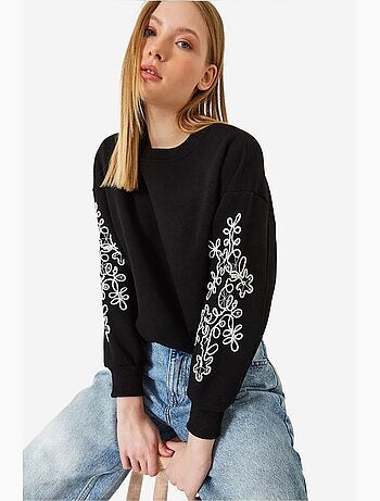 Sweat-shirt à manches brodées lucci