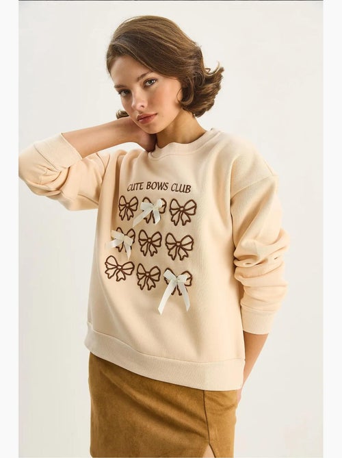 Sweat-shirt à manches longues et col rond imprimé côtelé lucci - Kiabi Sweat-shirt à manches longues et col rond imprimé côtelé lucci - Kiabi