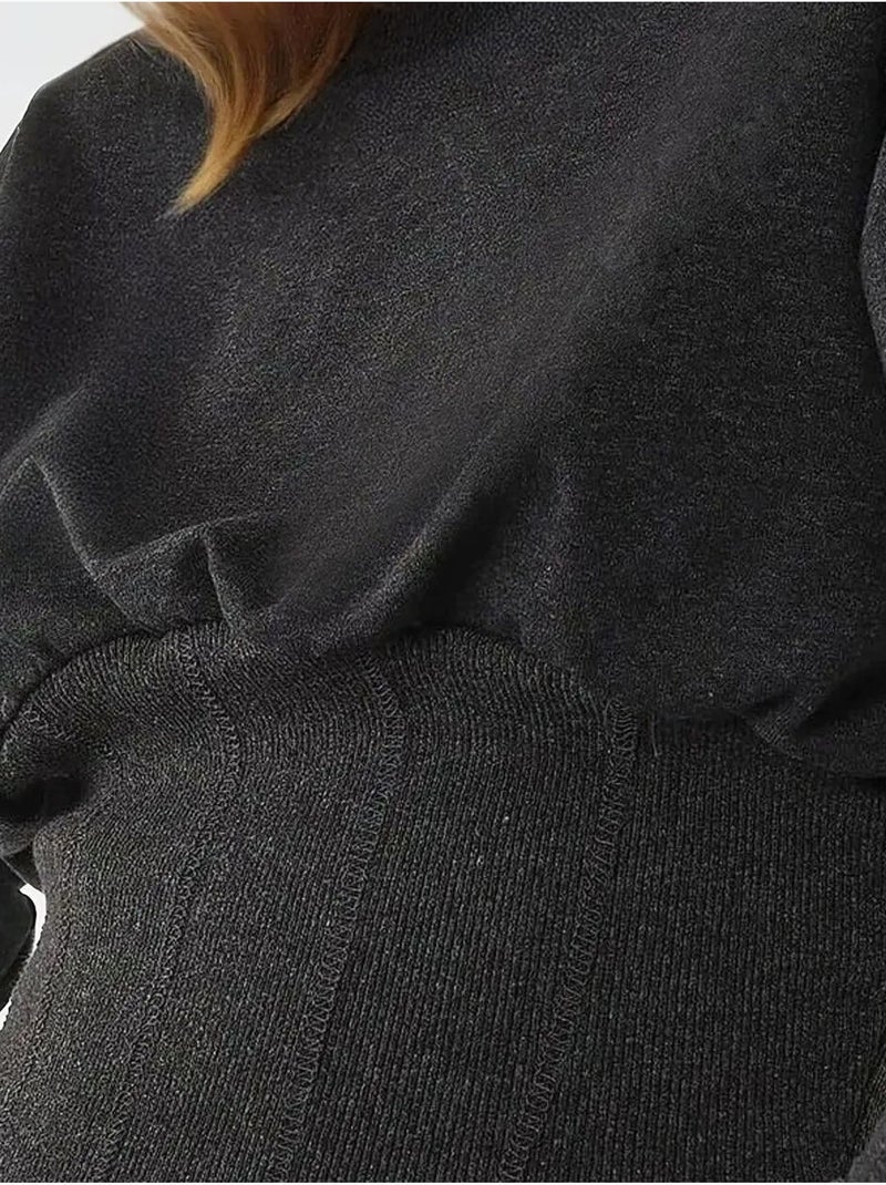 Sweat-shirt ajusté en tricot à col ras du cou et corset hiccup Gris Noir - Kiabi