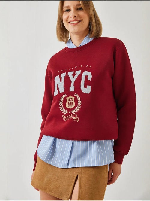 Sweat-shirt brodé à trois fils lucci - Kiabi Sweat-shirt brodé à trois fils lucci - Kiabi