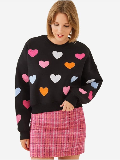 Sweat-shirt brossé triple fil brodé cœur lucci - Kiabi Sweat-shirt brossé triple fil brodé cœur lucci - Kiabi