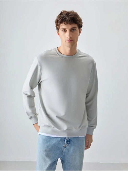 Sweat-shirt homme col rond uni tommy - Kiabi Sweat-shirt homme col rond uni tommy - Kiabi