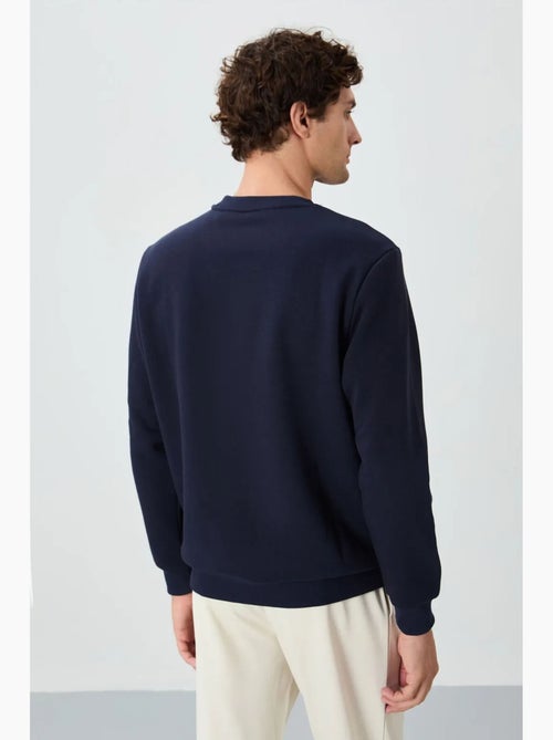 Sweat-shirt homme coupe regular à col rond tommy - Kiabi Sweat-shirt homme coupe regular à col rond tommy - Kiabi