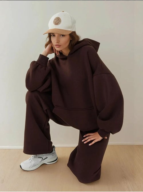 Sweat-shirt oversize à capuche et coupe ample avec poche kangourou hiccup - Kiabi Sweat-shirt oversize à capuche et coupe ample avec poche kangourou hiccup - Kiabi