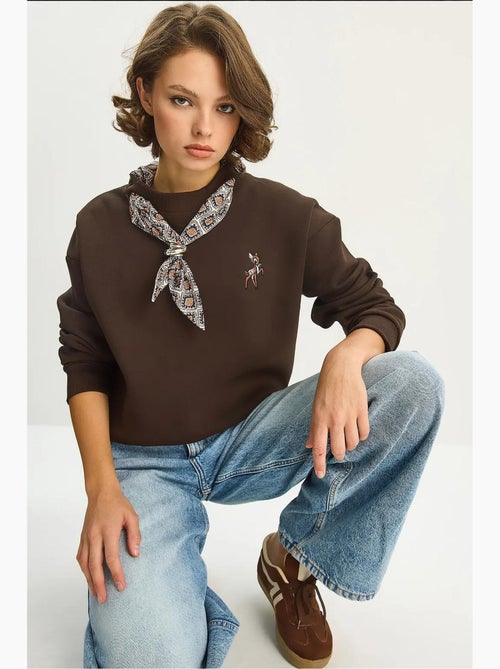 Sweat-shirt ras du cou brodé lucci - Kiabi Sweat-shirt ras du cou brodé lucci - Kiabi