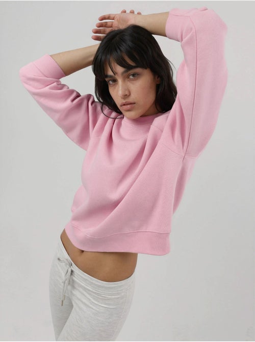 Sweat-shirt tricoté à col rond et manches longues avec détails élastiques busem - Kiabi Sweat-shirt tricoté à col rond et manches longues avec détails élastiques busem - Kiabi