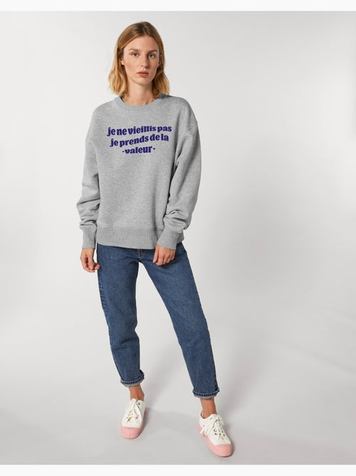 Sweater Dames - JE NE VIEILLIS PAS JE PRENDS DE LA VALEUR BLEU - Kiabi Sweater Dames - JE NE VIEILLIS PAS JE PRENDS DE LA VALEUR BLEU - Kiabi