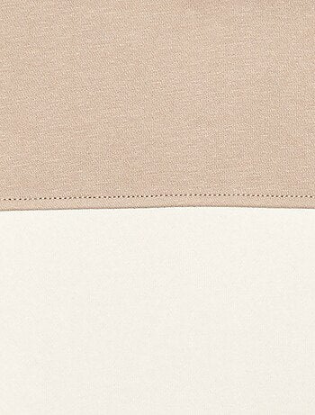 Sweater met kangoeroezak en kap