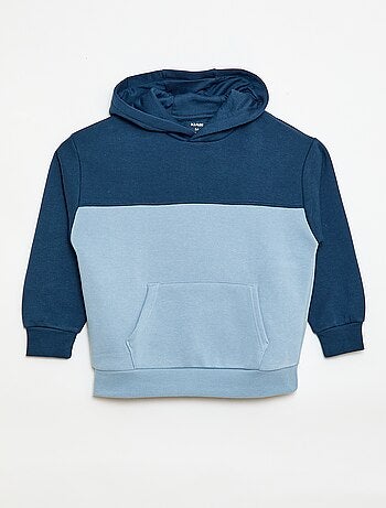 Sweater met kangoeroezak en kap