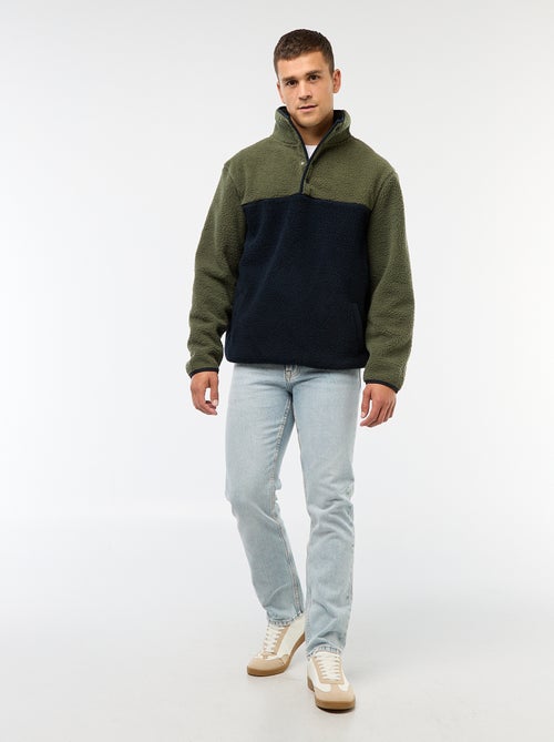 Sweater met opstaande drukknoopkraag - Kiabi Sweater met opstaande drukknoopkraag - Kiabi