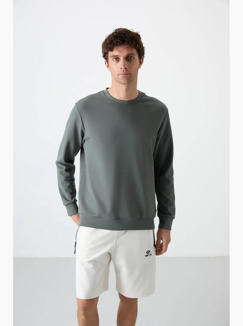 Sweatshirt homme uni à col rond tommy - Kiabi Sweatshirt homme uni à col rond tommy - Kiabi