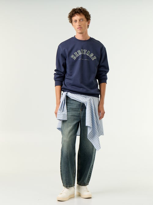 Sweatshirt met geborduurde opschriften in sportieve stijl - Kiabi Sweatshirt met geborduurde opschriften in sportieve stijl - Kiabi