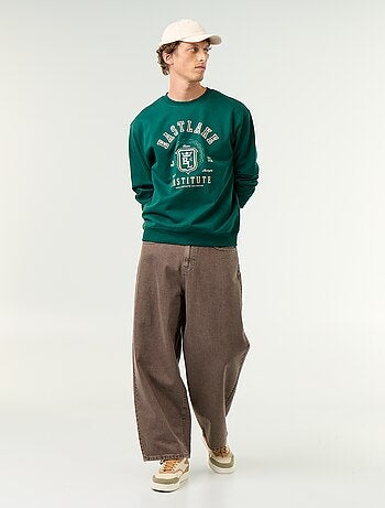 Sweatshirt met geborduurde opschriften in sportieve stijl