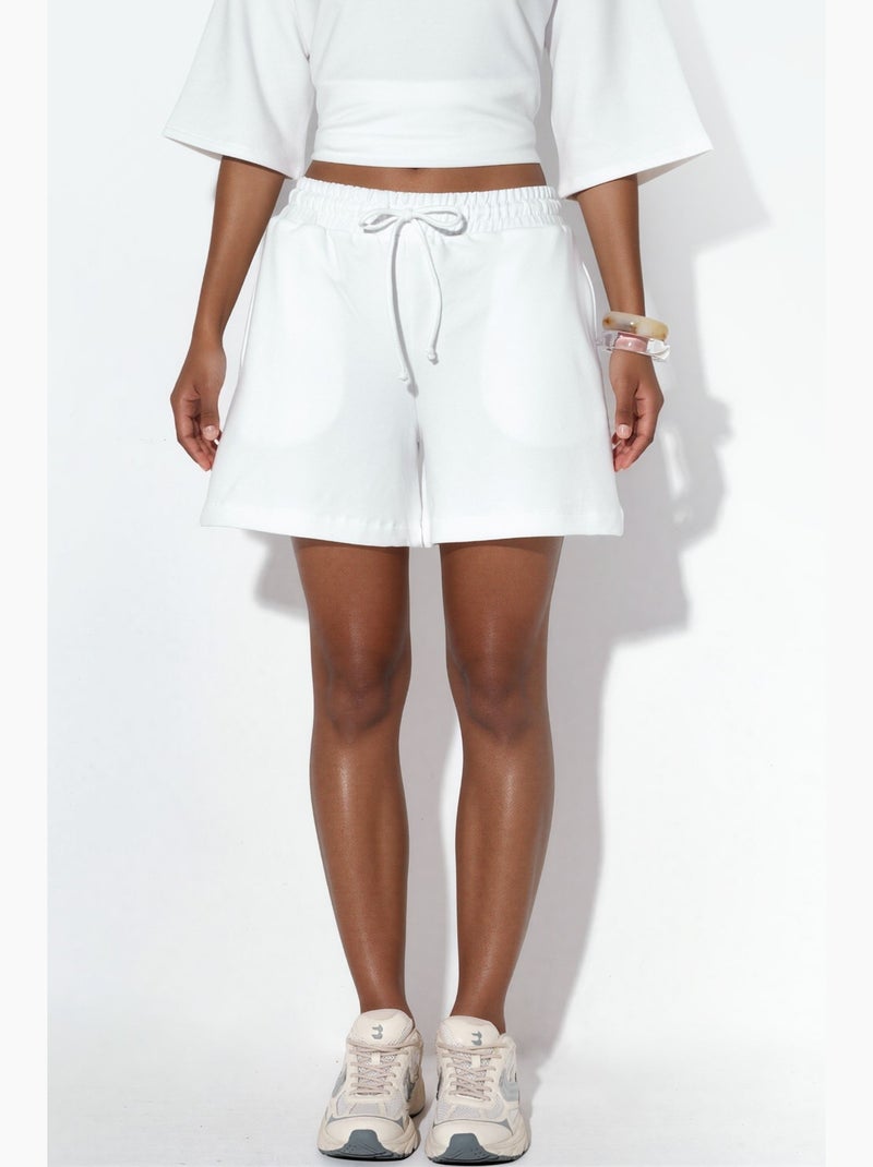 Sweatshorts met trekkoord en mid-waist busem Wit - Kiabi