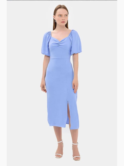 Sweetheart hals midi-jurk met zijsplit hiccup - Kiabi Sweetheart hals midi-jurk met zijsplit hiccup - Kiabi