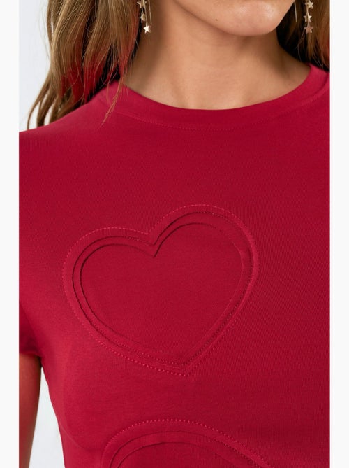 T-shirt à col rond avec imprimé de cœurs brodés busem - Kiabi T-shirt à col rond avec imprimé de cœurs brodés busem - Kiabi