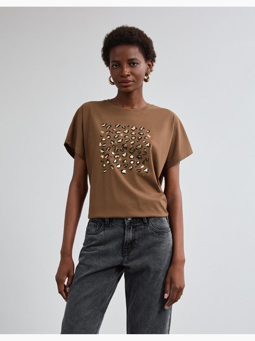 T-shirt à imprimé feuillet d’aluminium, mo fashion - Kiabi T-shirt à imprimé feuillet d’aluminium, mo fashion - Kiabi