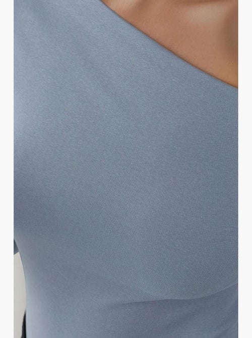 T-shirt aansluitend asymmetrische hals lange mouw hiccup - Kiabi T-shirt aansluitend asymmetrische hals lange mouw hiccup - Kiabi