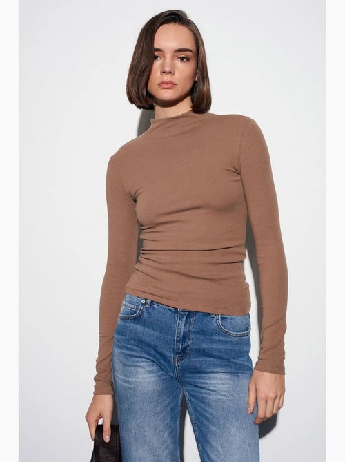 T-shirt aansluitend hoge hals lange mouw dilvin - Kiabi T-shirt aansluitend hoge hals lange mouw dilvin - Kiabi