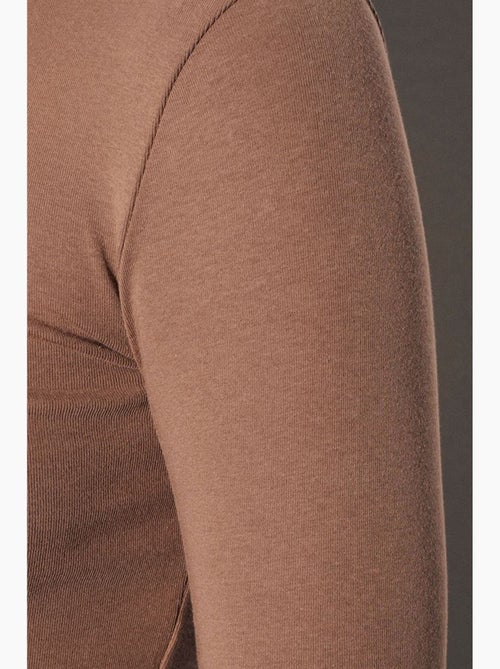 T-shirt aansluitend hoge hals lange mouw dilvin - Kiabi T-shirt aansluitend hoge hals lange mouw dilvin - Kiabi