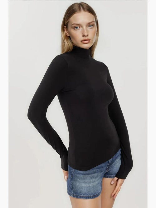 T-shirt aansluitend hoge hals lange mouw hiccup - Kiabi T-shirt aansluitend hoge hals lange mouw hiccup - Kiabi