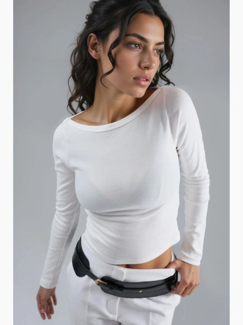 T-shirt aansluitend ribgebreid boothals lange mouw busem - Kiabi T-shirt aansluitend ribgebreid boothals lange mouw busem - Kiabi