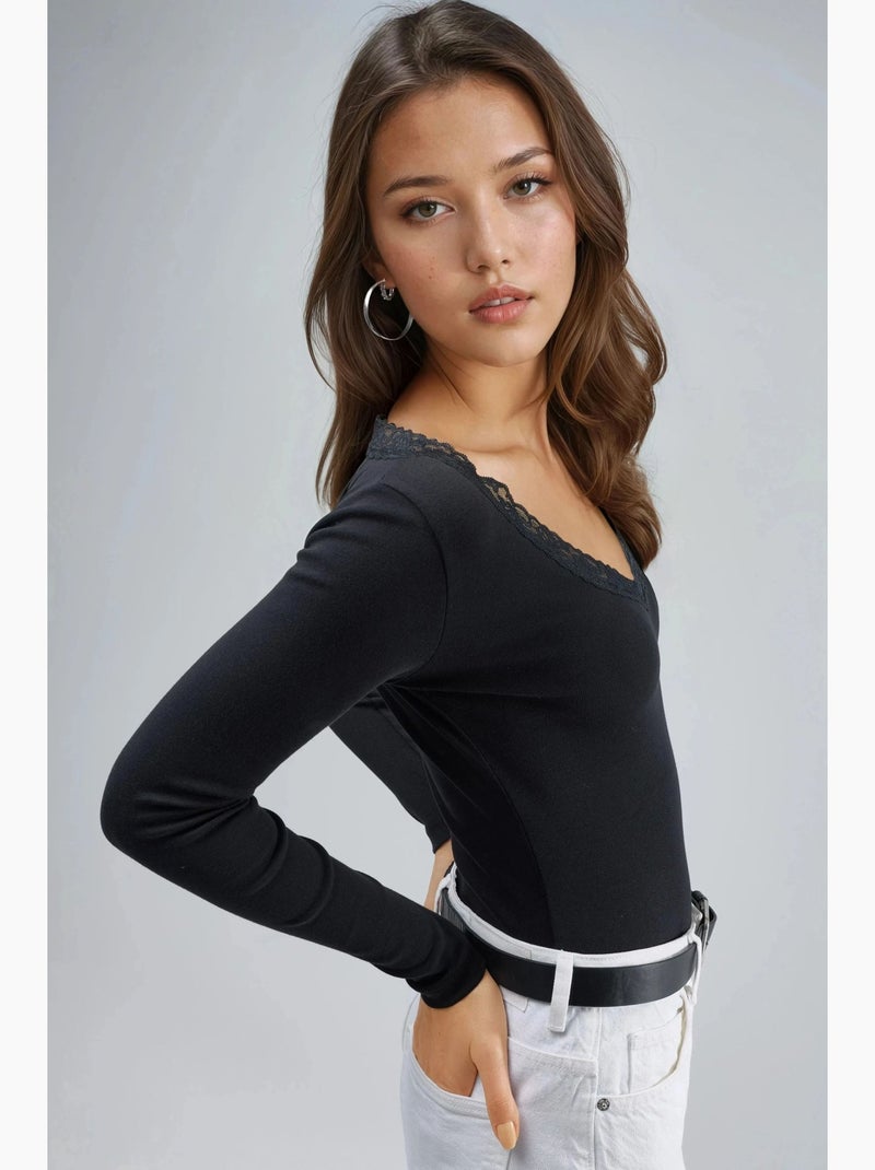 T-shirt aansluitend v-hals kanten details lange mouw busem Zwart - Kiabi