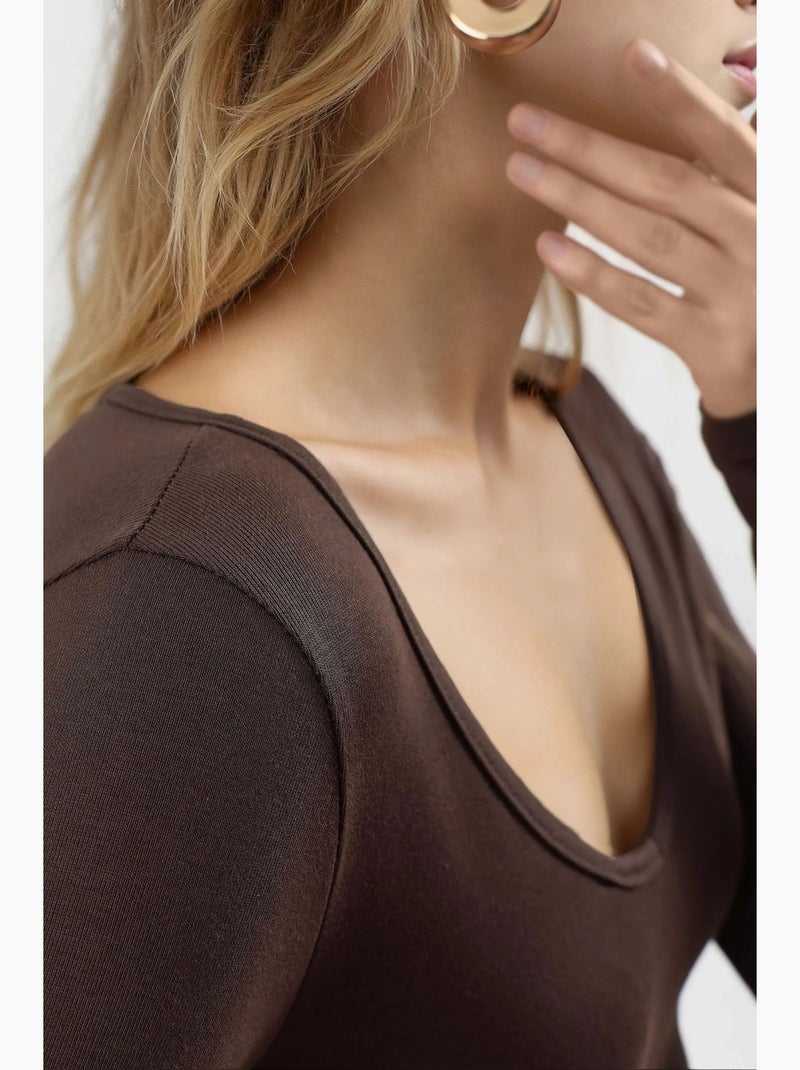 T-shirt aansluitend v-hals lange mouw busem Chocoladebruin - Kiabi